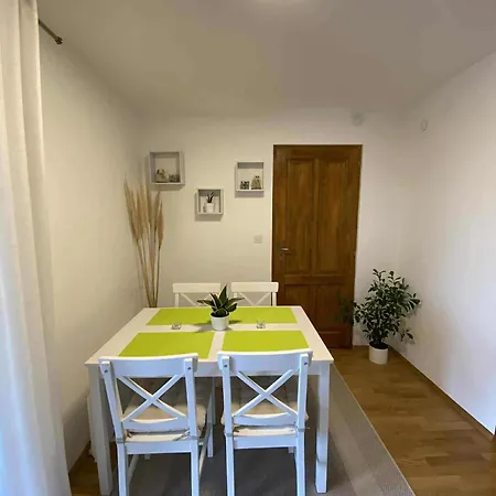 Sarkanyhegyi Appartement *