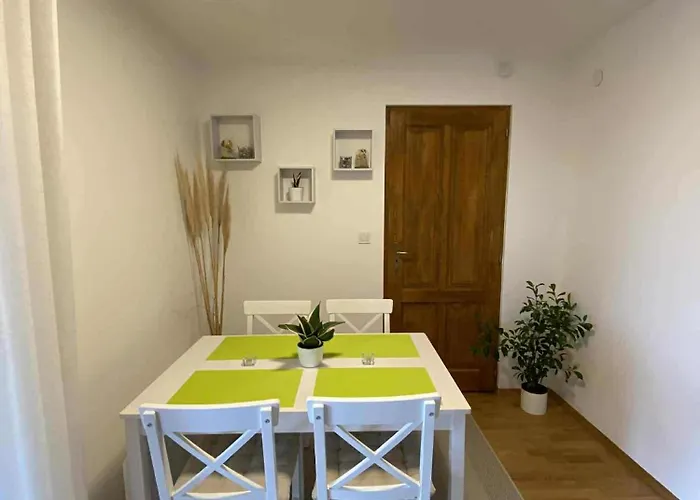 Sarkanyhegyi Appartement *